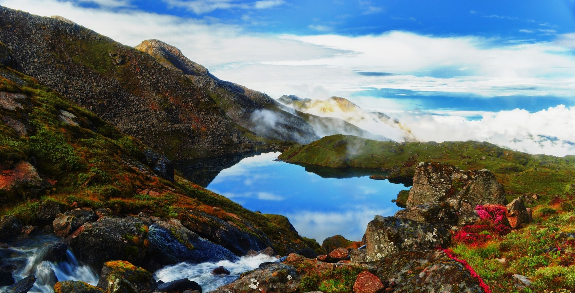 Gosaikunda Lake Trek — sacred alpine lake at 4,380m